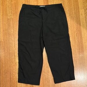 Chaus Cropped Black Wide Leg Pants Size Medium